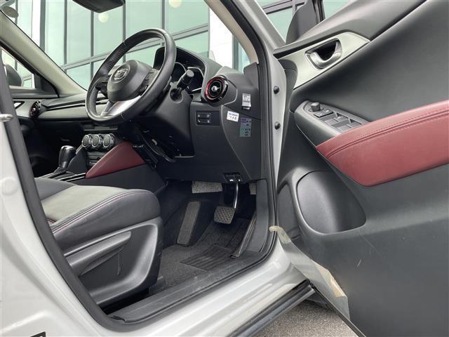 CX-3 i-ACTIVSENSE 純正ナビ フルセグ CD DVD Bluetooth USB AUX バックカメラ ハーフレザーシート LEDオートライト 純正18インチアルミ パドルシフト MTモード付(5枚目)