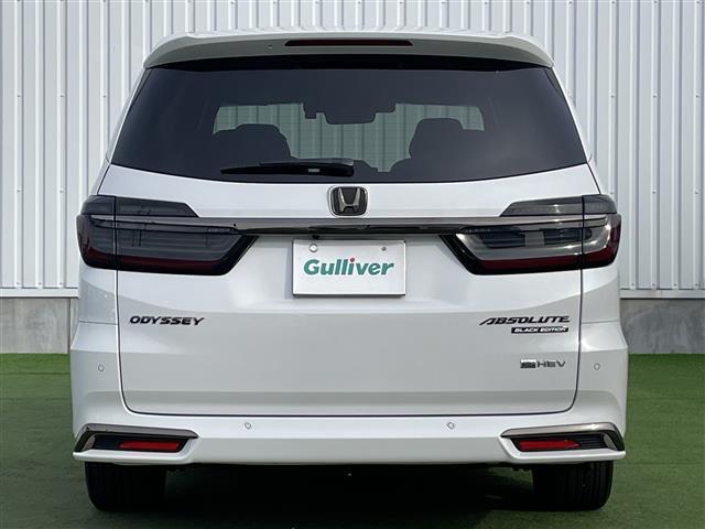 オデッセイハイブリッド e:HEVアブソルート・EXブラックエディション 禁煙車 ホンダセンシング 純正11.4インチナビ 15.6インチ後席モニター 両側パワースライドドア 本革シート シートヒーター パワーシート パワーテールゲート LEDオートライト 電子パーキング(6枚目)
