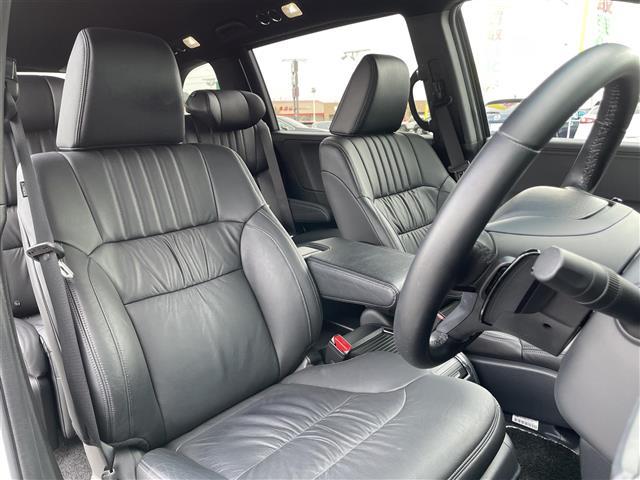 オデッセイハイブリッド e:HEVアブソルート・EXブラックエディション 禁煙車 ホンダセンシング 純正11.4インチナビ 15.6インチ後席モニター 両側パワースライドドア 本革シート シートヒーター パワーシート パワーテールゲート LEDオートライト 電子パーキング(18枚目)