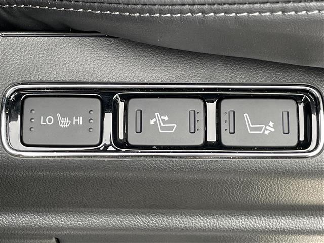 オデッセイハイブリッド e:HEVアブソルート・EXブラックエディション 禁煙車 ホンダセンシング 純正11.4インチナビ 15.6インチ後席モニター 両側パワースライドドア 本革シート シートヒーター パワーシート パワーテールゲート LEDオートライト 電子パーキング(28枚目)