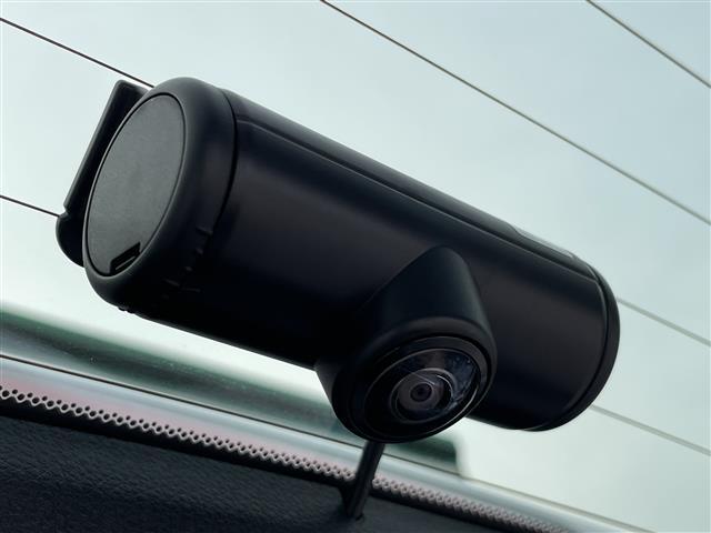 オデッセイハイブリッド e:HEVアブソルート・EXブラックエディション 禁煙車 ホンダセンシング 純正11.4インチナビ 15.6インチ後席モニター 両側パワースライドドア 本革シート シートヒーター パワーシート パワーテールゲート LEDオートライト 電子パーキング(41枚目)