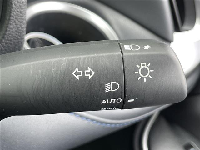 ヴォクシー ハイブリッドS-Z 禁煙 純正10.5型ナビ 全方位 HUD BSM DVD再生 ビルトインETC レーダークルコン デジタルインナーミラー HDMI シートヒーター 半革シート 両側パワスラ LEDオートライト TSS(11枚目)