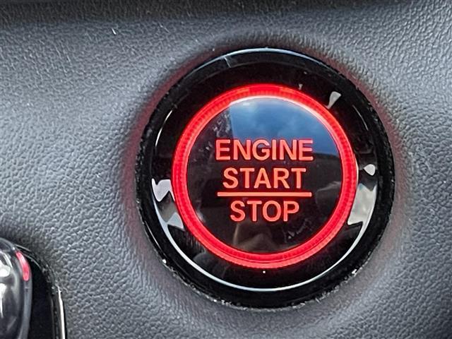 オデッセイ アブソルート 禁煙車 純正10型ナビ 全方位 後席モニター 両側パワスラ ハーフレザーシート パワーシート オットマン 革巻きステアリング ステアリングリモコン LEDヘッドライト スマートキー プッシュスタート(6枚目)