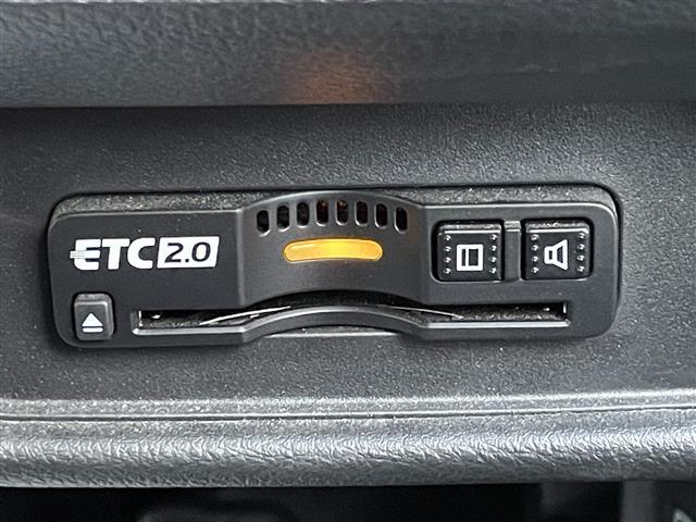 オデッセイ アブソルート 禁煙車 純正10型ナビ 全方位 後席モニター 両側パワスラ ハーフレザーシート パワーシート オットマン 革巻きステアリング ステアリングリモコン LEDヘッドライト スマートキー プッシュスタート(10枚目)