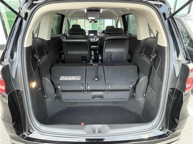 オデッセイ アブソルート 禁煙車 純正10型ナビ 全方位 後席モニター 両側パワスラ ハーフレザーシート パワーシート オットマン 革巻きステアリング ステアリングリモコン LEDヘッドライト スマートキー プッシュスタート(26枚目)