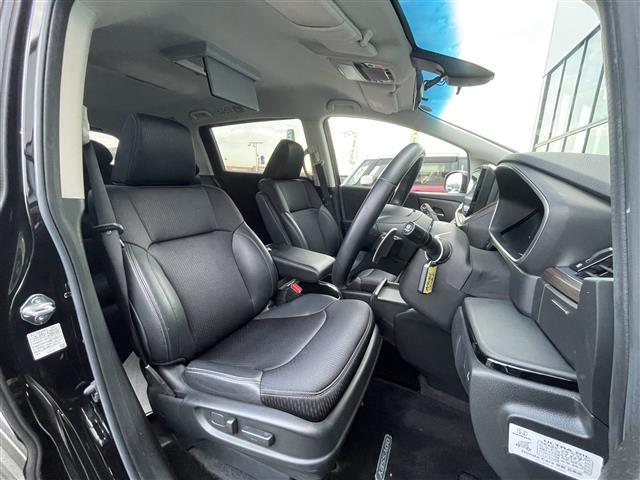 オデッセイ アブソルート 禁煙車 純正10型ナビ 全方位 後席モニター 両側パワスラ ハーフレザーシート パワーシート オットマン 革巻きステアリング ステアリングリモコン LEDヘッドライト スマートキー プッシュスタート(30枚目)