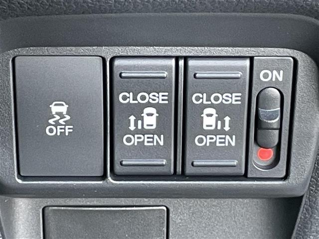 フリード e:HEVクロスター 登録済未使用車 純正9型ナビ バックカメラ ホンダセンシング 両側パワースライドドア シートヒーター ブラインドスポットモニター LEDライト 革巻きステアリング ステアリングリモコン スマートキー(4枚目)