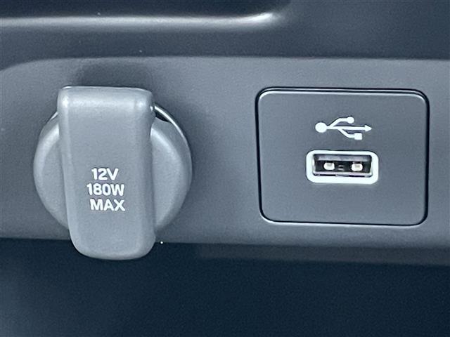 フリード e:HEVクロスター 登録済未使用車 純正9型ナビ バックカメラ ホンダセンシング 両側パワースライドドア シートヒーター ブラインドスポットモニター LEDライト 革巻きステアリング ステアリングリモコン スマートキー(5枚目)