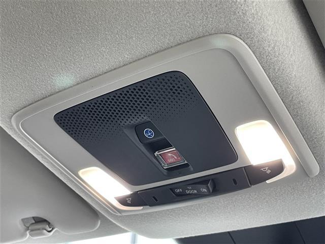 フリード e:HEVクロスター 登録済未使用車 純正9型ナビ バックカメラ ホンダセンシング 両側パワースライドドア シートヒーター ブラインドスポットモニター LEDライト 革巻きステアリング ステアリングリモコン スマートキー(13枚目)