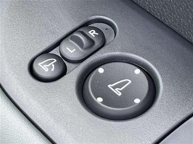 フリード e:HEVクロスター 登録済未使用車 純正9型ナビ バックカメラ ホンダセンシング 両側パワースライドドア シートヒーター ブラインドスポットモニター LEDライト 革巻きステアリング ステアリングリモコン スマートキー(17枚目)