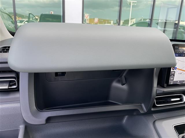 フリード e:HEVクロスター 登録済未使用車 純正9型ナビ バックカメラ ホンダセンシング 両側パワースライドドア シートヒーター ブラインドスポットモニター LEDライト 革巻きステアリング ステアリングリモコン スマートキー(18枚目)