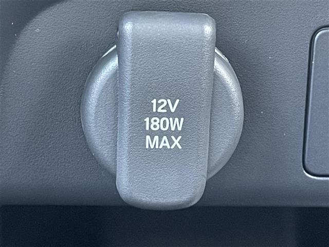 フリード e:HEVクロスター 登録済未使用車 純正9型ナビ バックカメラ ホンダセンシング 両側パワースライドドア シートヒーター ブラインドスポットモニター LEDライト 革巻きステアリング ステアリングリモコン スマートキー(17枚目)