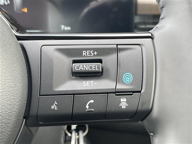 セレナ e-パワー ハイウェイスターV 登録済未使用車 12.3型純正ナビ 後席モニター HDMI プロパイロット 全方位カメラ デジタルインナーミラー 前後ドライブレコーダー ETC2.0 ワイヤレス充電器 アダプティブLEDヘッドライト(11枚目)