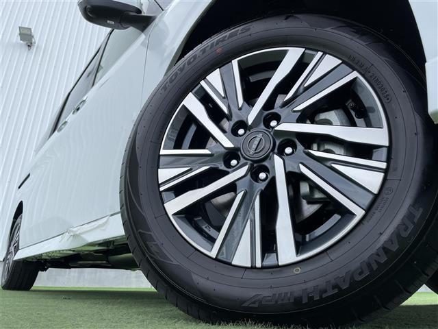 セレナ e-パワー ハイウェイスターV 登録済未使用車 12.3型純正ナビ 後席モニター HDMI プロパイロット 全方位カメラ デジタルインナーミラー 前後ドライブレコーダー ETC2.0 ワイヤレス充電器 アダプティブLEDヘッドライト(41枚目)