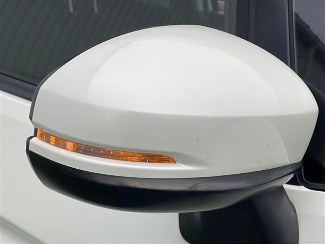 フィット 13G・Lパッケージ 禁煙 純正7型SDナビ ETC LEDヘッド 純正フロアマット プッシュスタート スマートキー アイドリングストップ パワーステアリング パワーウィンドウ オートライト 盗難防止装置 Wエアバッグ(19枚目)