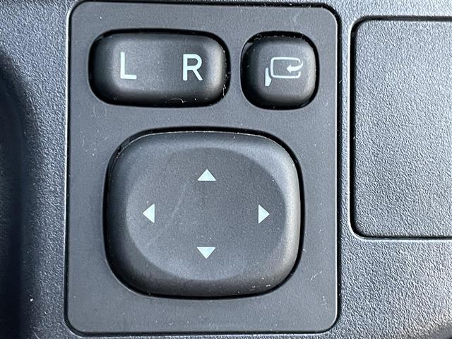 アクア Ｓスタイルブラック　禁煙車　トヨタセーフティセンス　純正７インチＳＤナビ　フルセグ　ＣＤ　ＤＶＤ　Ｂｌｕｅｔｏｏｔｈ　バックカメラ　ＬＥＤオートライト　社外１５インチアルミ　純正フロアマット　ＥＴＣ　プッシュスタート（10枚目）