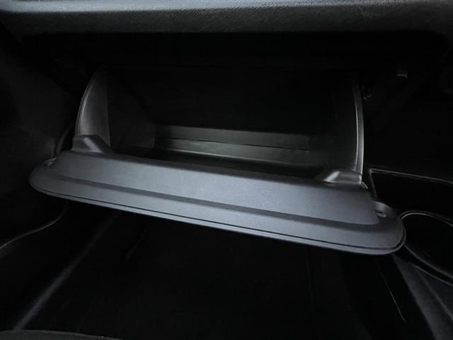 アクア Ｓスタイルブラック　禁煙車　トヨタセーフティセンス　純正７インチＳＤナビ　フルセグ　ＣＤ　ＤＶＤ　Ｂｌｕｅｔｏｏｔｈ　バックカメラ　ＬＥＤオートライト　社外１５インチアルミ　純正フロアマット　ＥＴＣ　プッシュスタート（11枚目）