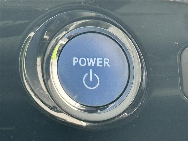 プリウス Ａツーリングセレクション　ディーラー純正９型ナビ　バックカメラ　ブラックレザーシート　シートヒーター　プリクラッシュセーフティ　レーダークルコン　ブラインドスポットモニタ　ヘッドアップディスプレイ　パーキングアシスト　ＥＴＣ（7枚目）