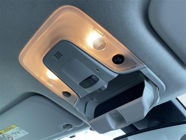 プリウス Ａツーリングセレクション　ディーラー純正９型ナビ　バックカメラ　ブラックレザーシート　シートヒーター　プリクラッシュセーフティ　レーダークルコン　ブラインドスポットモニタ　ヘッドアップディスプレイ　パーキングアシスト　ＥＴＣ（15枚目）