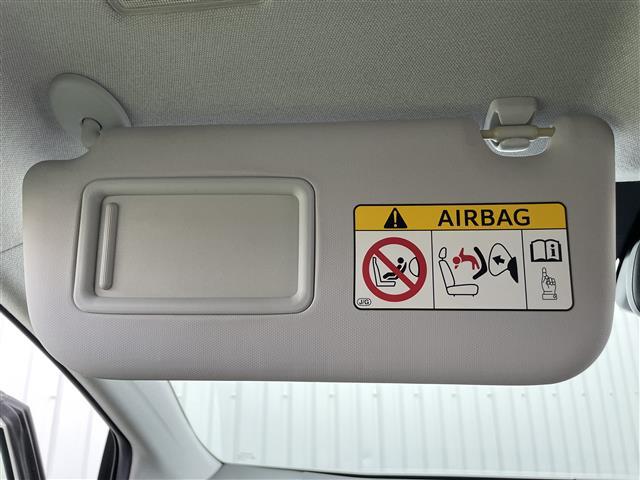 プリウス Ａツーリングセレクション　ディーラー純正９型ナビ　バックカメラ　ブラックレザーシート　シートヒーター　プリクラッシュセーフティ　レーダークルコン　ブラインドスポットモニタ　ヘッドアップディスプレイ　パーキングアシスト　ＥＴＣ（17枚目）