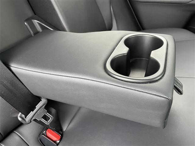 プリウス Ａツーリングセレクション　ディーラー純正９型ナビ　バックカメラ　ブラックレザーシート　シートヒーター　プリクラッシュセーフティ　レーダークルコン　ブラインドスポットモニタ　ヘッドアップディスプレイ　パーキングアシスト　ＥＴＣ（18枚目）