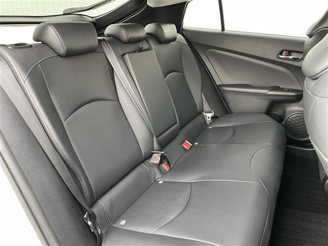 プリウス Ａツーリングセレクション　ディーラー純正９型ナビ　バックカメラ　ブラックレザーシート　シートヒーター　プリクラッシュセーフティ　レーダークルコン　ブラインドスポットモニタ　ヘッドアップディスプレイ　パーキングアシスト　ＥＴＣ（29枚目）