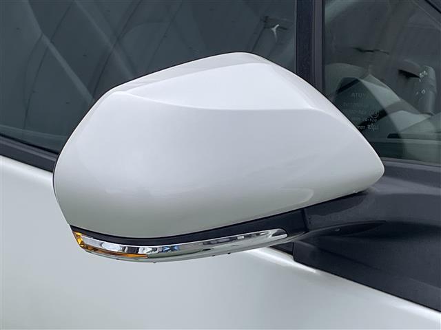 プリウス Ａツーリングセレクション　ディーラー純正９型ナビ　バックカメラ　ブラックレザーシート　シートヒーター　プリクラッシュセーフティ　レーダークルコン　ブラインドスポットモニタ　ヘッドアップディスプレイ　パーキングアシスト　ＥＴＣ（39枚目）