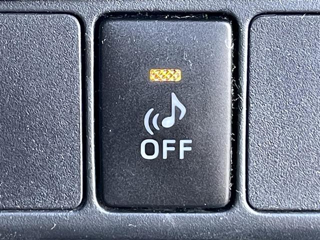 アクア Ｘ－アーバン　禁煙　純正７型ＳＤナビ　バックカメラ　純正１６インチアルミホイール　ビルトインＥＴＣ　純正ＬＥＤヘッドライト　前ドライブレコーダー　２トーンカラー　ハーフレザー　スマートキー　ステアリングスイッチ（18枚目）