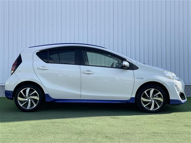 アクア Ｘ－アーバン　禁煙　純正７型ＳＤナビ　バックカメラ　純正１６インチアルミホイール　ビルトインＥＴＣ　純正ＬＥＤヘッドライト　前ドライブレコーダー　２トーンカラー　ハーフレザー　スマートキー　ステアリングスイッチ（38枚目）