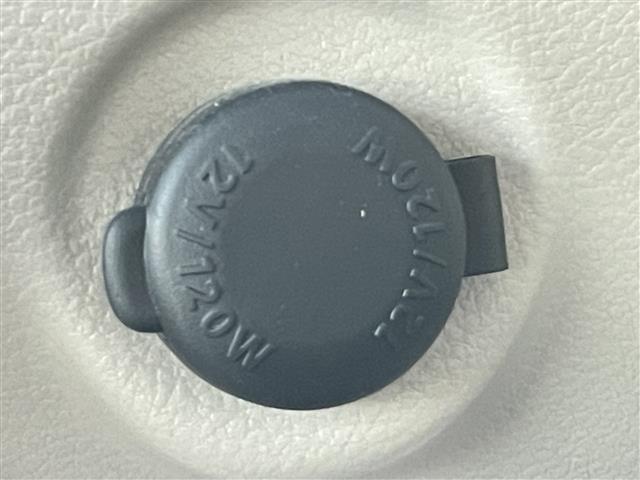 アルトラパン Ｓセレクション　禁煙車　カロッツェリア８型ナビ　全方位カメラ　衝突被害軽減　ＨＩＤオートヘッドライト　シートヒーター　ビルトインＥＴＣ　ドラレコ　アイドリングストップ　プッシュスタート　スマートキー　スペアキー（12枚目）