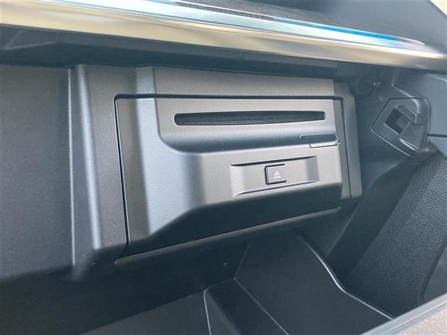 アルファード ３．５エグゼクティブラウンジＳ　禁煙　純正１０．５型ナビ　パノラミックビュー　ツインムーンルーフ　ベージュレザーシート　パワーシート　シートヒーター　エアシート　後席モニター　ステアリングヒーター　パワーバックドア　プッシュスタート（27枚目）