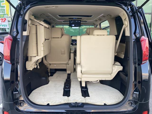 アルファード ３．５エグゼクティブラウンジＳ　禁煙　純正１０．５型ナビ　パノラミックビュー　ツインムーンルーフ　ベージュレザーシート　パワーシート　シートヒーター　エアシート　後席モニター　ステアリングヒーター　パワーバックドア　プッシュスタート（38枚目）