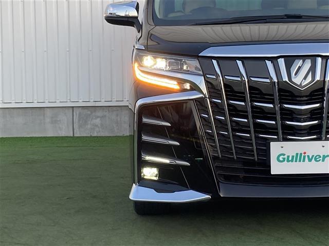 アルファード ３．５エグゼクティブラウンジＳ　禁煙　純正１０．５型ナビ　パノラミックビュー　ツインムーンルーフ　ベージュレザーシート　パワーシート　シートヒーター　エアシート　後席モニター　ステアリングヒーター　パワーバックドア　プッシュスタート（40枚目）