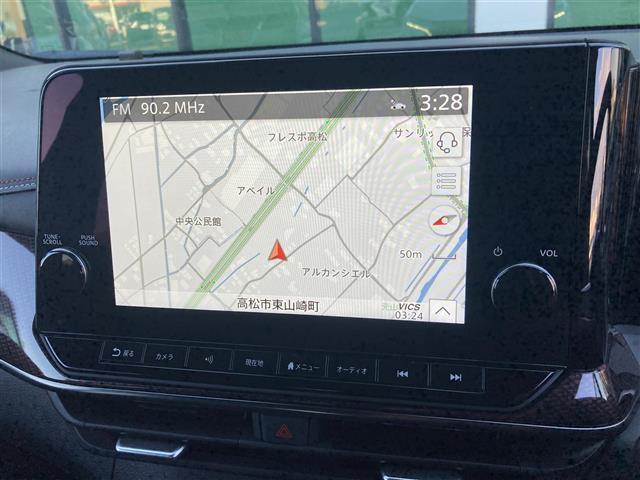 オーラ ニスモ　禁煙車　純正９型ナビ　全方位カメラ　エマブレ　レーダークルコン　ソナー　ＢＳＭ　ＬＥＤオートライト　フォグランプ　リアフォグ　置くだけ充電　専用ハーフレザーシート　デジタルインナーミラー　スマートキー（12枚目）