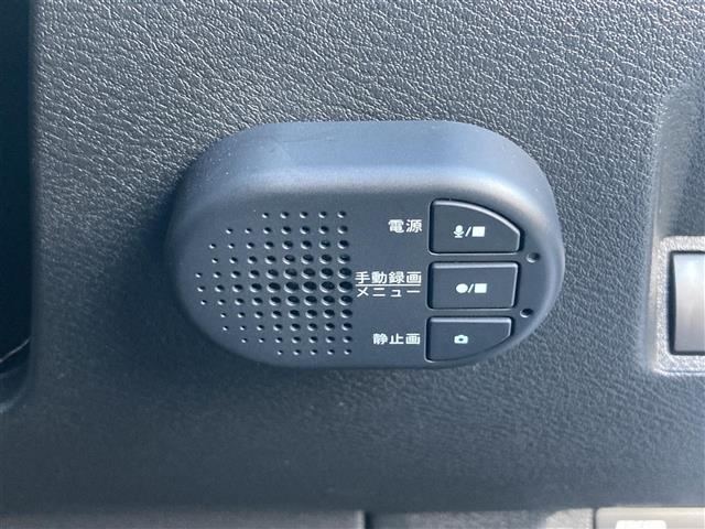 オーラ ニスモ　禁煙車　純正９型ナビ　全方位カメラ　エマブレ　レーダークルコン　ソナー　ＢＳＭ　ＬＥＤオートライト　フォグランプ　リアフォグ　置くだけ充電　専用ハーフレザーシート　デジタルインナーミラー　スマートキー（19枚目）