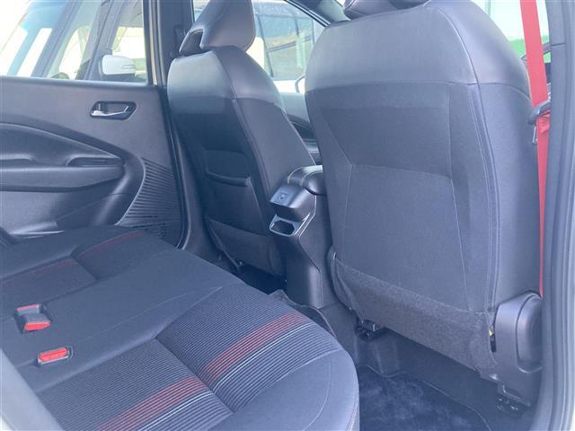 オーラ ニスモ　禁煙車　純正９型ナビ　全方位カメラ　エマブレ　レーダークルコン　ソナー　ＢＳＭ　ＬＥＤオートライト　フォグランプ　リアフォグ　置くだけ充電　専用ハーフレザーシート　デジタルインナーミラー　スマートキー（23枚目）