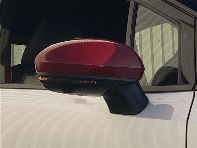 オーラ ニスモ　禁煙車　純正９型ナビ　全方位カメラ　エマブレ　レーダークルコン　ソナー　ＢＳＭ　ＬＥＤオートライト　フォグランプ　リアフォグ　置くだけ充電　専用ハーフレザーシート　デジタルインナーミラー　スマートキー（37枚目）