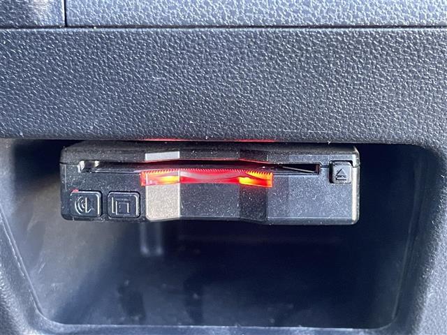 タント カスタムX トップエディションSAIII 純正ナビ 衝突軽減 Bカメラ シートヒーター アイドリングストップ 片側パワースライドドア LEDヘッドライト オートハイビーム ハーフレザーシート サンシェード プッシュスタート スマートキー(10枚目)