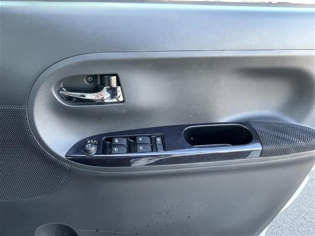 タント カスタムX トップエディションSAIII 純正ナビ 衝突軽減 Bカメラ シートヒーター アイドリングストップ 片側パワースライドドア LEDヘッドライト オートハイビーム ハーフレザーシート サンシェード プッシュスタート スマートキー(11枚目)