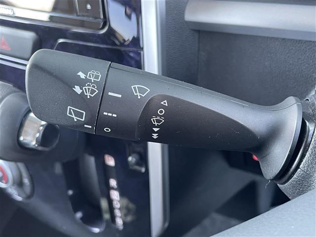 タント カスタムX トップエディションSAIII 純正ナビ 衝突軽減 Bカメラ シートヒーター アイドリングストップ 片側パワースライドドア LEDヘッドライト オートハイビーム ハーフレザーシート サンシェード プッシュスタート スマートキー(21枚目)