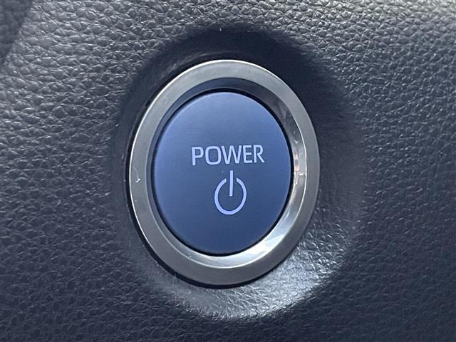 カローラスポーツ ハイブリッドＧ　Ｚ　禁煙車　純正８型ＤＡ　ナビ機能付き　バックカメラ　革巻きステアリング　ステアリングリモコン　レーダークルーズコントロール　ＬＥＤヘッドライト　ＬＥＤフォグライト　スマートキー　プッシュスタート　ＥＴＣ（9枚目）