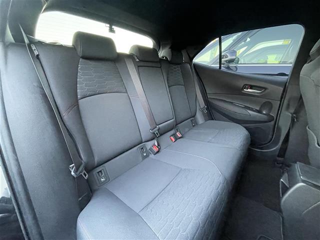 カローラスポーツ ハイブリッドＧ　Ｚ　禁煙車　純正８型ＤＡ　ナビ機能付き　バックカメラ　革巻きステアリング　ステアリングリモコン　レーダークルーズコントロール　ＬＥＤヘッドライト　ＬＥＤフォグライト　スマートキー　プッシュスタート　ＥＴＣ（27枚目）