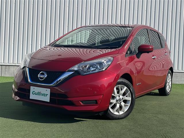 ノート ｅ－パワー　Ｘ　禁煙車　純正７インチナビ　フルセグ　ＣＤ　ＤＶＤ　Ｂｌｕｅｔｏｏｔｈ　ＡＭ　ＦＭ　全方位カメラ　全方位カメラ連動ルームミラー　オートハイビーム　追従型クルコン　純正１５インチアルミ　純正フロアマット（32枚目）