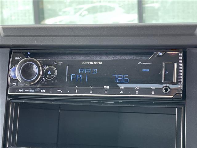 ジムニー ＸＧ　ワンオーナー　禁煙車　カーオーディオ　ＭＴ　４ＷＤ　純正１６インチアルミホイール　ロッドホルダー　リアアンダーミラー　背面タイヤ　リフトアップ　ヒルディセントコントロール　レーンキープアシスト　ＥＴＣ（2枚目）