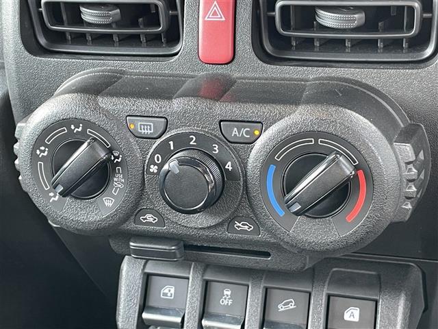 ジムニー ＸＧ　ワンオーナー　禁煙車　カーオーディオ　ＭＴ　４ＷＤ　純正１６インチアルミホイール　ロッドホルダー　リアアンダーミラー　背面タイヤ　リフトアップ　ヒルディセントコントロール　レーンキープアシスト　ＥＴＣ（9枚目）