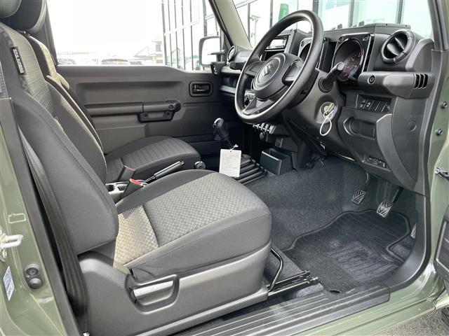 ジムニー ＸＧ　ワンオーナー　禁煙車　カーオーディオ　ＭＴ　４ＷＤ　純正１６インチアルミホイール　ロッドホルダー　リアアンダーミラー　背面タイヤ　リフトアップ　ヒルディセントコントロール　レーンキープアシスト　ＥＴＣ（24枚目）