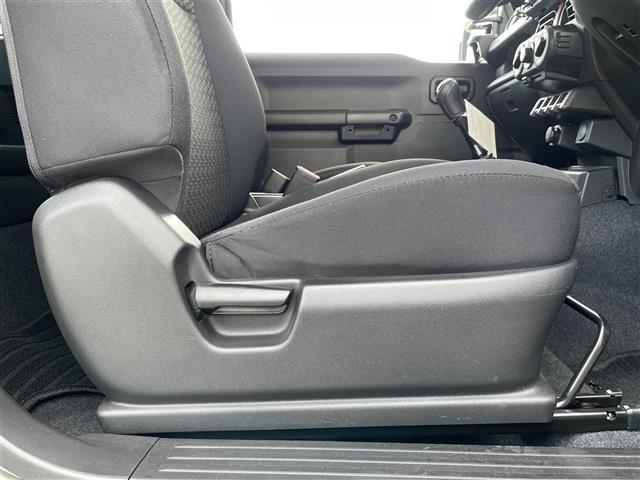 ジムニー ＸＧ　ワンオーナー　禁煙車　カーオーディオ　ＭＴ　４ＷＤ　純正１６インチアルミホイール　ロッドホルダー　リアアンダーミラー　背面タイヤ　リフトアップ　ヒルディセントコントロール　レーンキープアシスト　ＥＴＣ（26枚目）