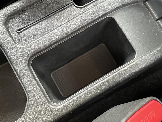 ジムニー ＸＧ　ワンオーナー　禁煙車　カーオーディオ　ＭＴ　４ＷＤ　純正１６インチアルミホイール　ロッドホルダー　リアアンダーミラー　背面タイヤ　リフトアップ　ヒルディセントコントロール　レーンキープアシスト　ＥＴＣ（28枚目）