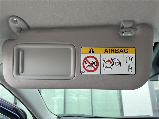 アクア Sスタイルブラック 禁煙車 ディーラー純正ナビ 全方位カメラ フルセグTV LEDオートヘッドライト シートヒーター プリクラッシュセーフティ レーンキープ ソナー ビルトインETC プッシュスタート スマートキー(10枚目)