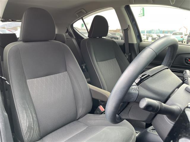 アクア Sスタイルブラック 禁煙車 ディーラー純正ナビ 全方位カメラ フルセグTV LEDオートヘッドライト シートヒーター プリクラッシュセーフティ レーンキープ ソナー ビルトインETC プッシュスタート スマートキー(22枚目)